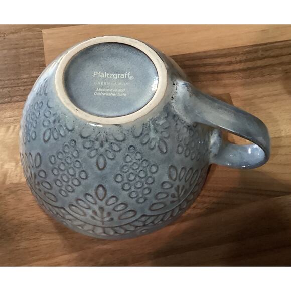 Gabriela Blue Pfaltzgraff 2 Coffee Cups Blue Flowers inside Raised Design - Picture 10 of 10